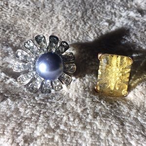 Bundle of 2 statement rings!